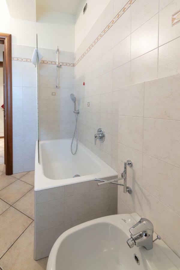 Villa Dei Venti - Comfort Holiday Bergamo Bagian luar foto