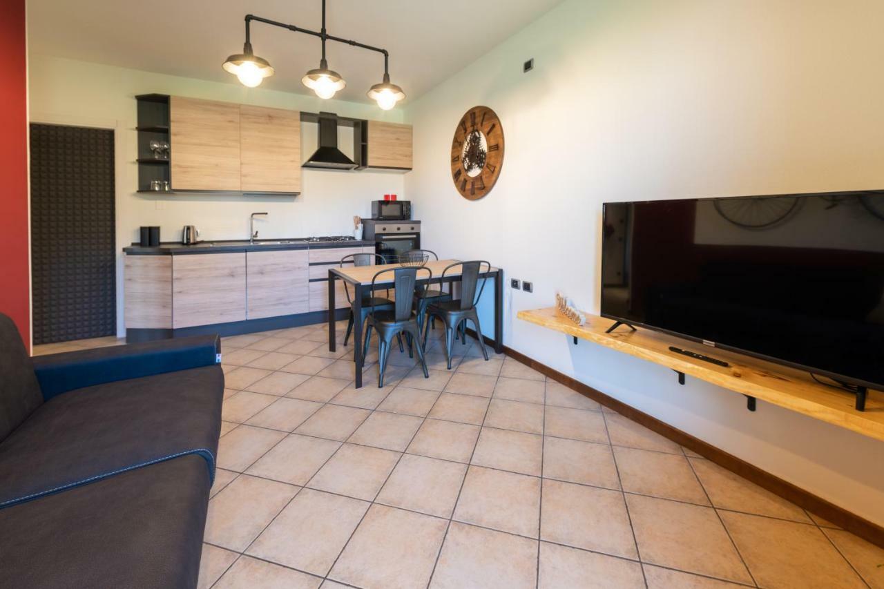 Villa Dei Venti - Comfort Holiday Bergamo Bagian luar foto